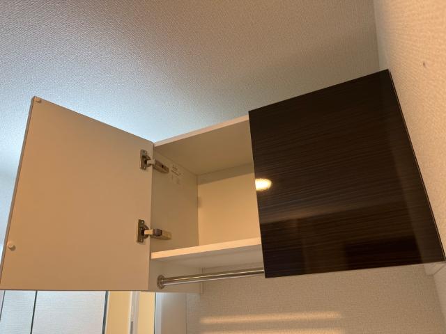 収納　洗濯機上収納