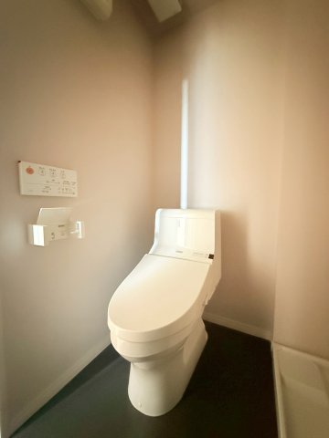 トイレ　同施工会社施工物件の参考写真になります※現況優先