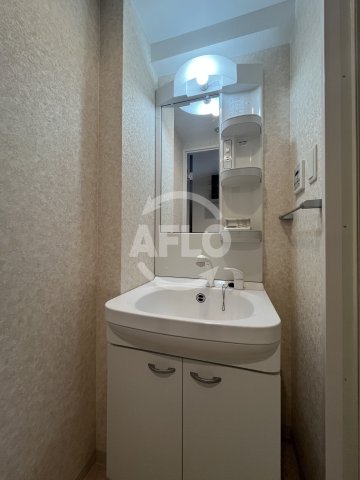 洗面設備　Luxe新大阪α　洗面台