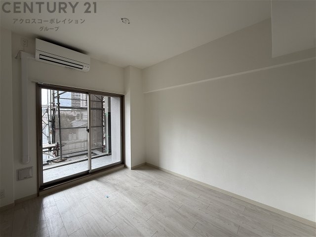 居室・リビング　洋室広めの新築！