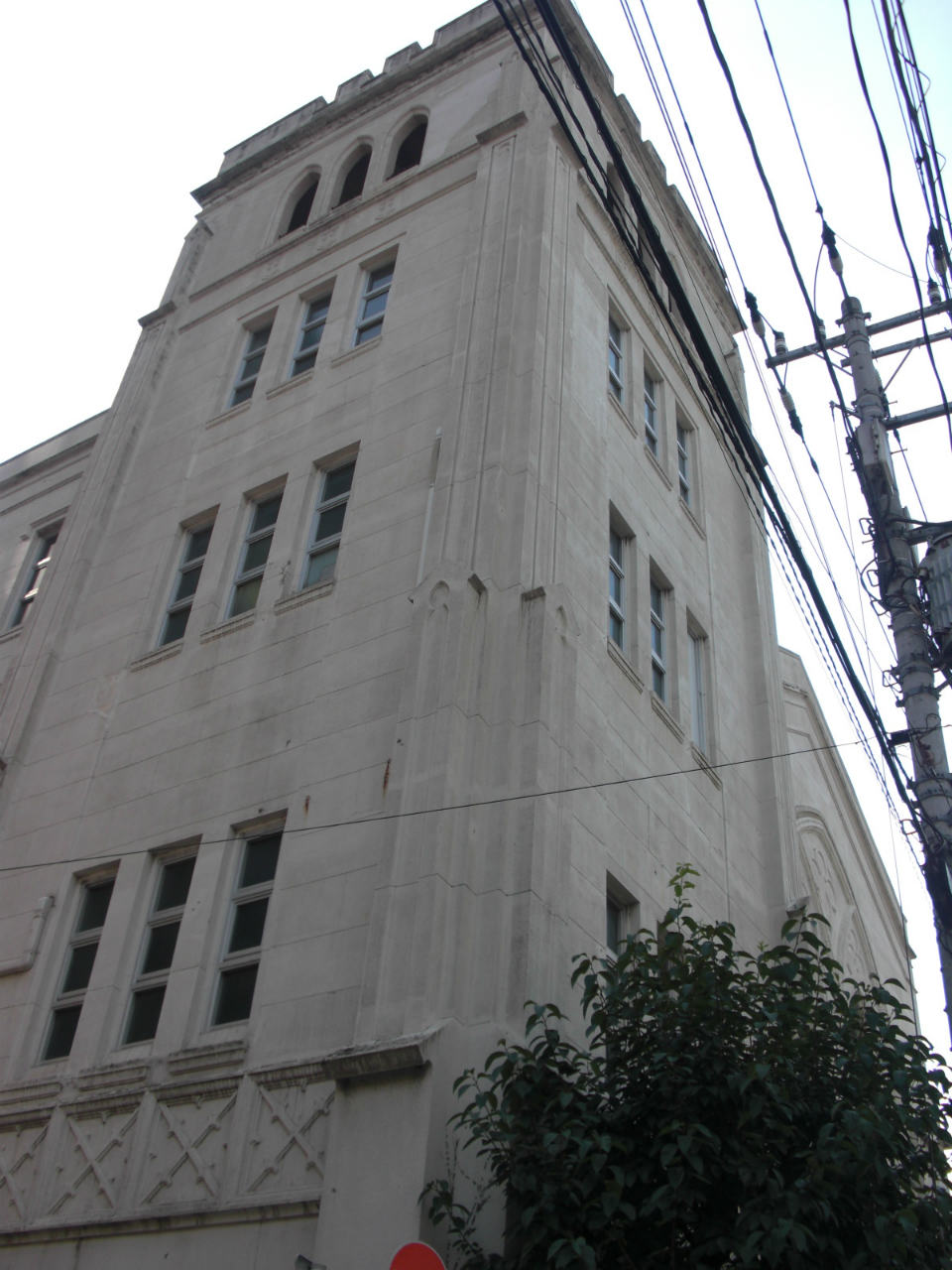 幼稚園・保育園　私立中央会堂幼稚園（幼稚園・保育園）まで108m