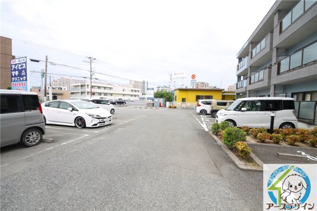 駐車場　車をお持ちの方に嬉しい駐車場付きの物件です