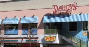 飲食店　デニーズ浅草国際通店（飲食店）まで93m