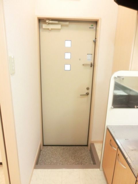 玄関　シューズボックス完備です。