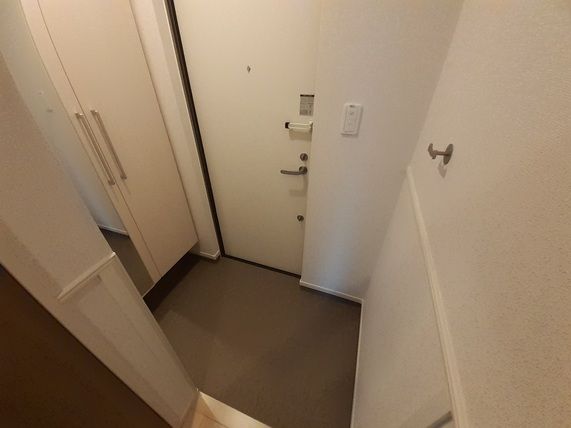 玄関　明るい玄関です