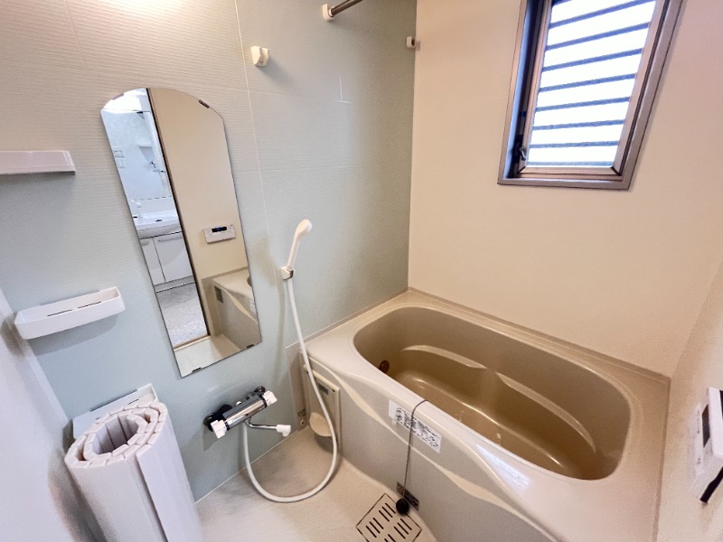 バス・シャワールーム　別号室イメージ