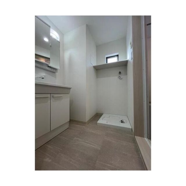 洗面設備　洗面脱衣所付き！独立洗面台が便利です♪♪