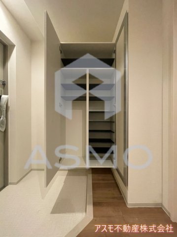 玄関　同マンション別部屋参考写真