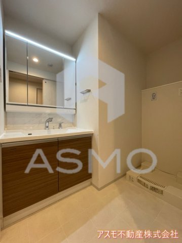 洗面設備　同マンション別部屋参考写真