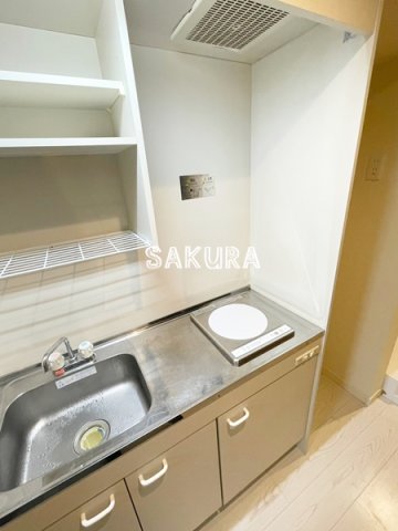 キッチン　広々使える快適な調理スペースです♪