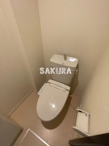 トイレ　嬉しい温水洗浄便座♪