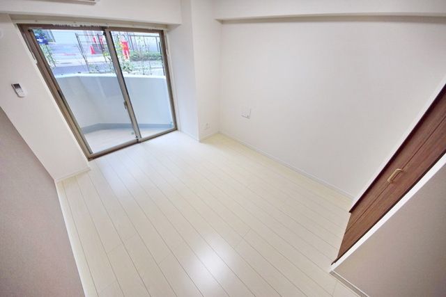 居室・リビング　★同物件の別部屋の参考写真です★