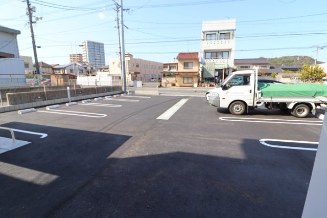 駐車場　駐車場