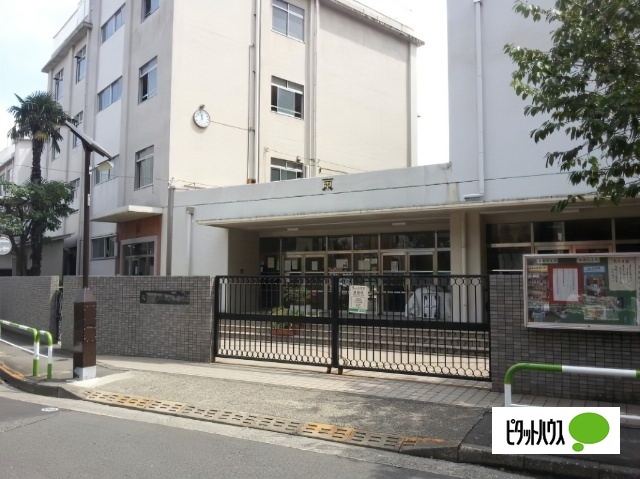 中学校　文京区立第一中学校（中学校）まで161m
