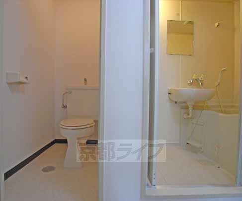 トイレ　お隣同士