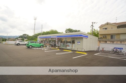 コンビニ　ローソン　斑鳩小吉田二丁目店（コンビニ）まで1077m