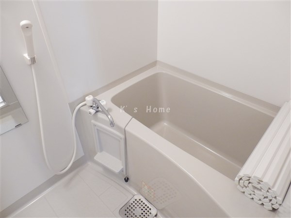 バス・シャワールーム　ゆったり入れる浴室！