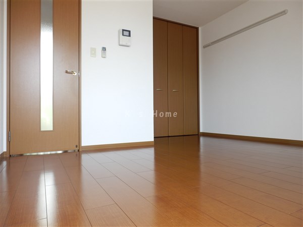 居室・リビング　自然光がたっぷり入る明るい室内・風通しも良好！