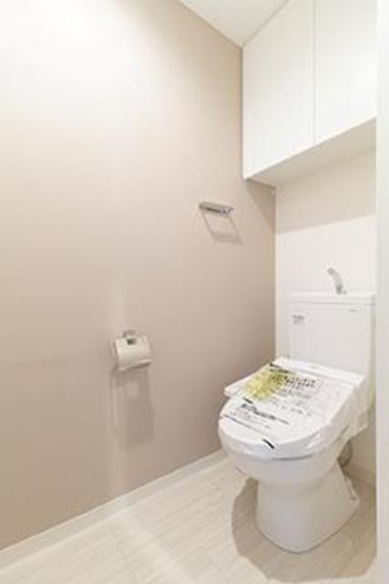 トイレ　※写真は同タイプ住戸です。