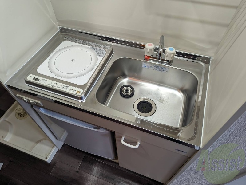 キッチン　キッチンは使いやすいサイズ感になっていますね。