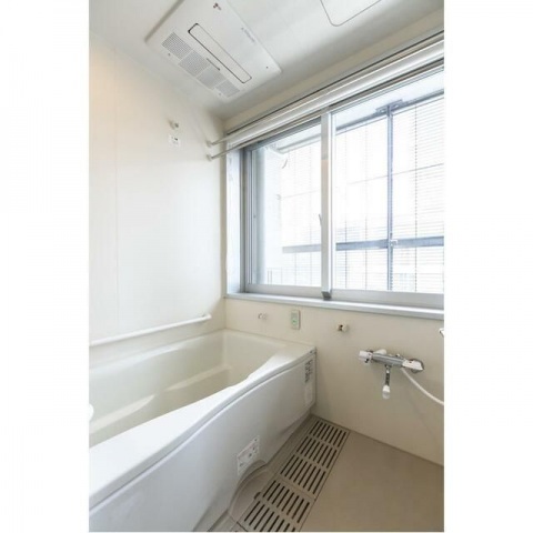 バス・シャワールーム　別部屋参考画像