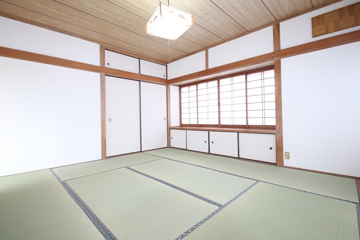 その他部屋・スペース　離れの8帖和室です