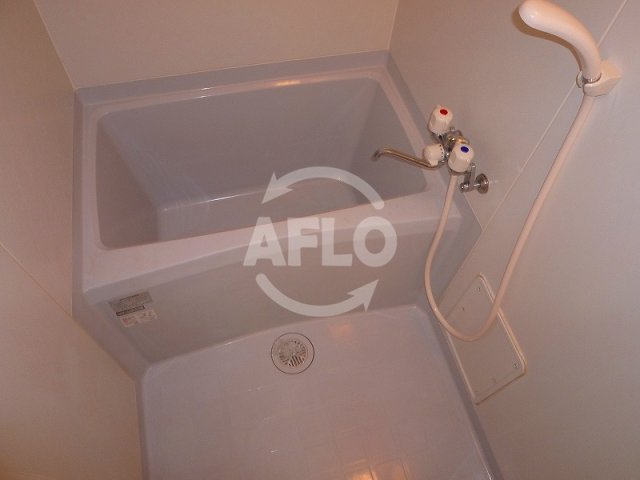 バス・シャワールーム　ブリストル神崎　バスルーム