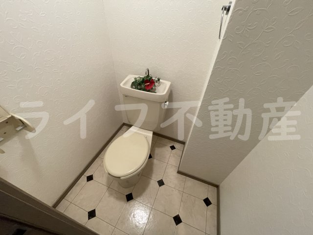 トイレ　落ち着いたトイレです
