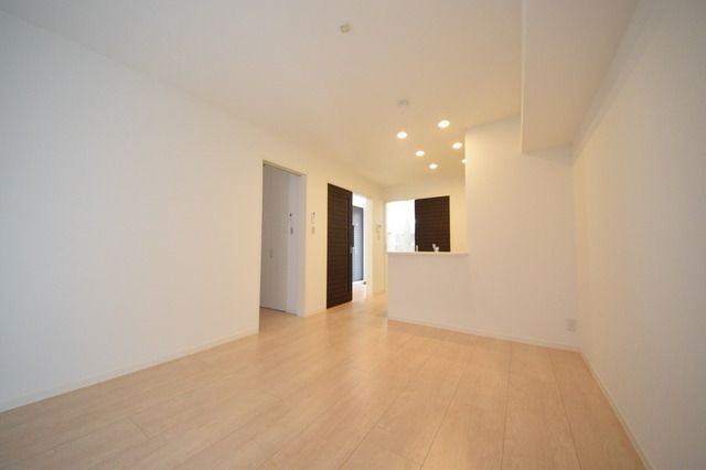 居室・リビング　★お部屋探しは株式会社タウンハウジング東京まで★