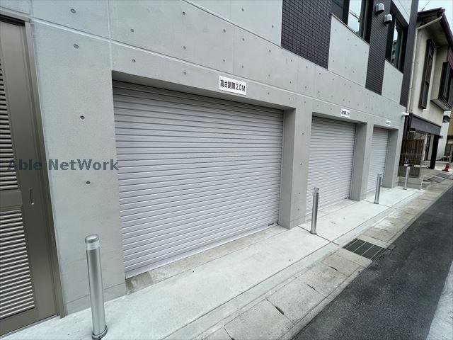 駐車場　駐車場