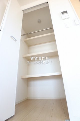 収納　クローゼット付きでお部屋もスッキリ♪