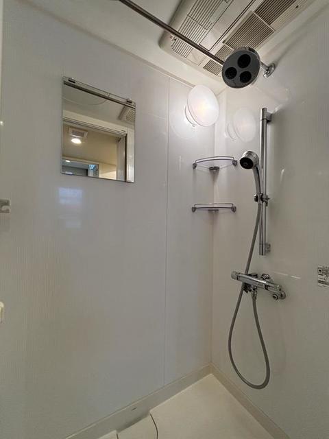 バス・シャワールーム　※写真は同タイプ住戸です。