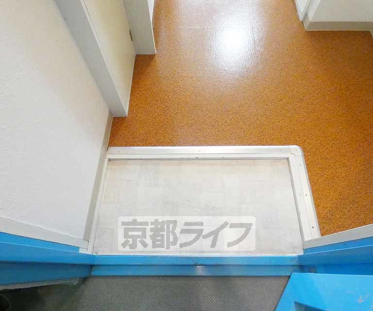 玄関　大きな段差がありません
