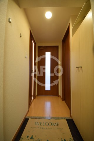 玄関　クリスタルエレガンス・EAST　玄関