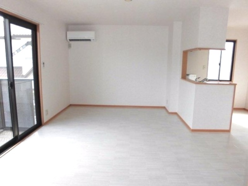 居室・リビング　図面と現状に相違がある場合には現状を優先