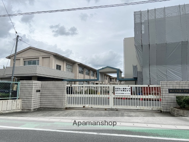 小学校　岡山市立豊小学校（小学校）まで284m