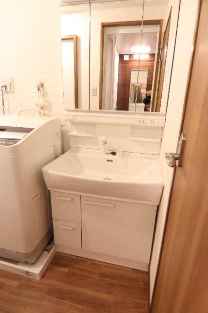 洗面設備　別室の参考写真です。※現況優先