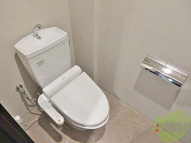 トイレ　ウォシュレット付きのお手洗い。毎日お世話になりますね！