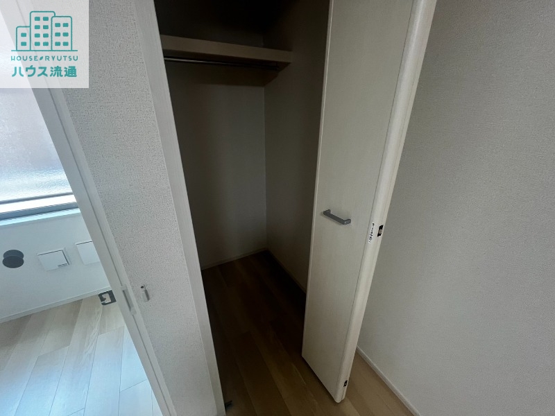 収納　※反転タイプのお写真です