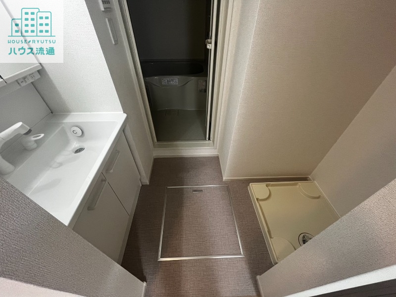 洗面設備　※反転タイプのお写真です