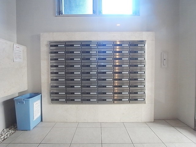 その他　集合ポストは嬉しいですね