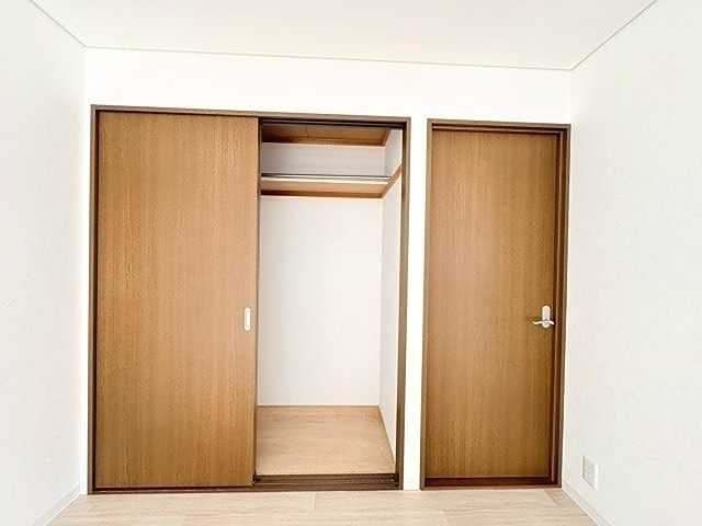 収納　※掲載写真は、同タイプの別部屋写真です。