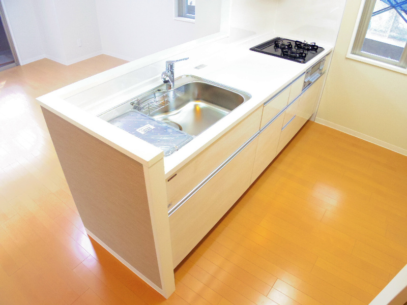 キッチン　スペースのある3口カウンターキッチン