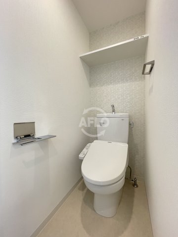 トイレ　エスリード弁天町グランツ　トイレ