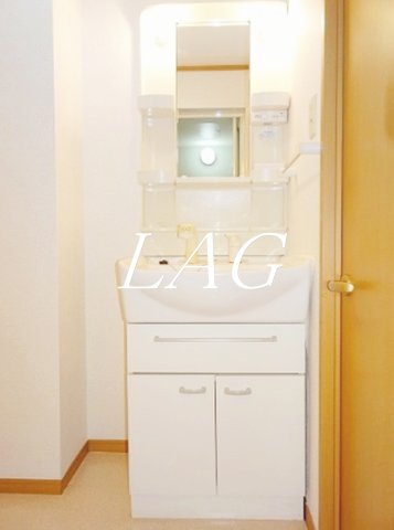 洗面設備　洗面台です。