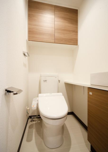 トイレ　トイレ