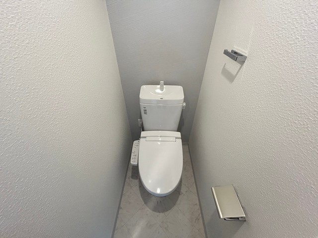 トイレ　別号室の写真です