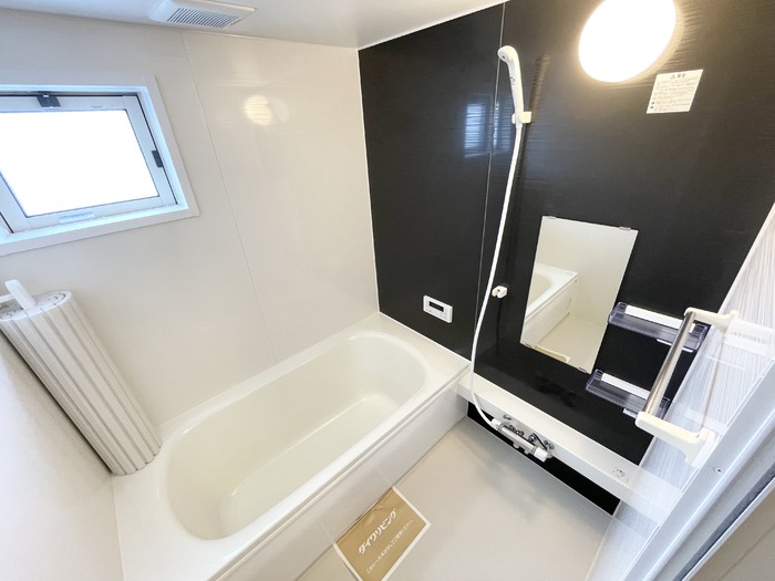 バス・シャワールーム　一坪風呂