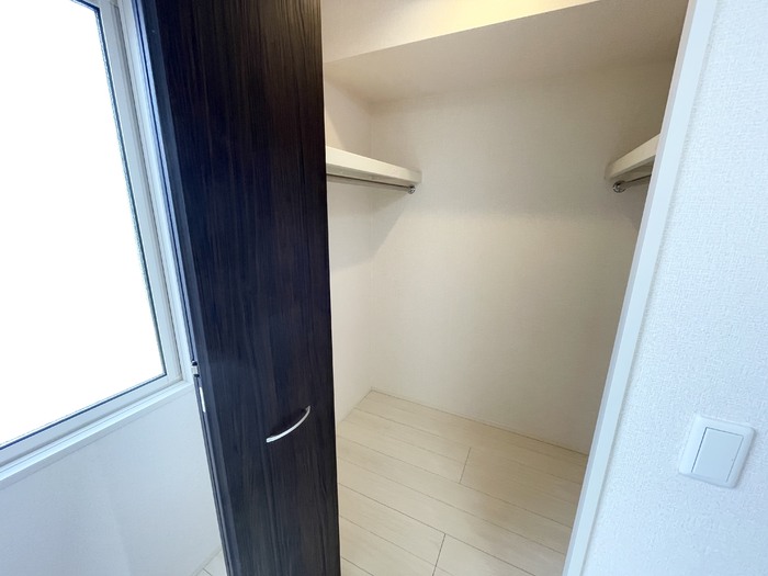 収納　ウォークインクローゼット