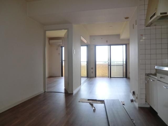 居室・リビング　広いリビング